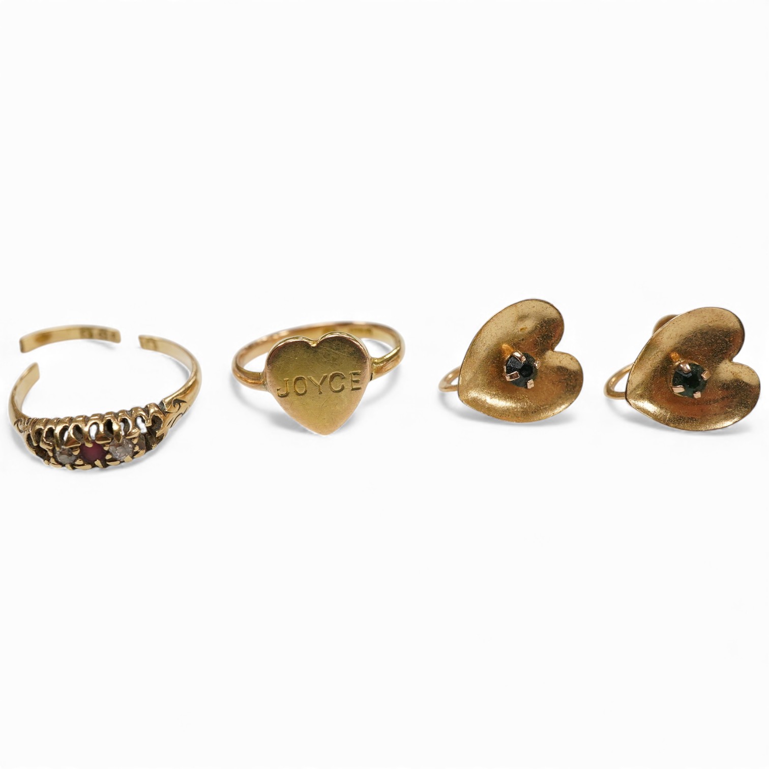 A pair of 14k yellow metal and gem set heart shaped ear clips, 12mm, a yellow metal heart shaped ring engraved 'Joyce' and a damaged Edwardian 18ct gold and gem set ring.